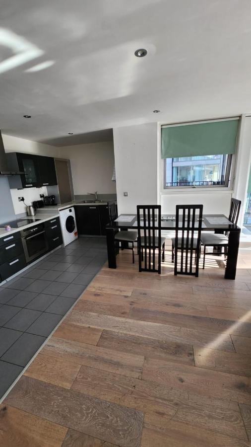 Luxury 2 Bed Apartment Excel London Kültér fotó