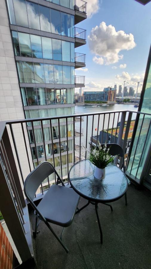 Luxury 2 Bed Apartment Excel London Kültér fotó